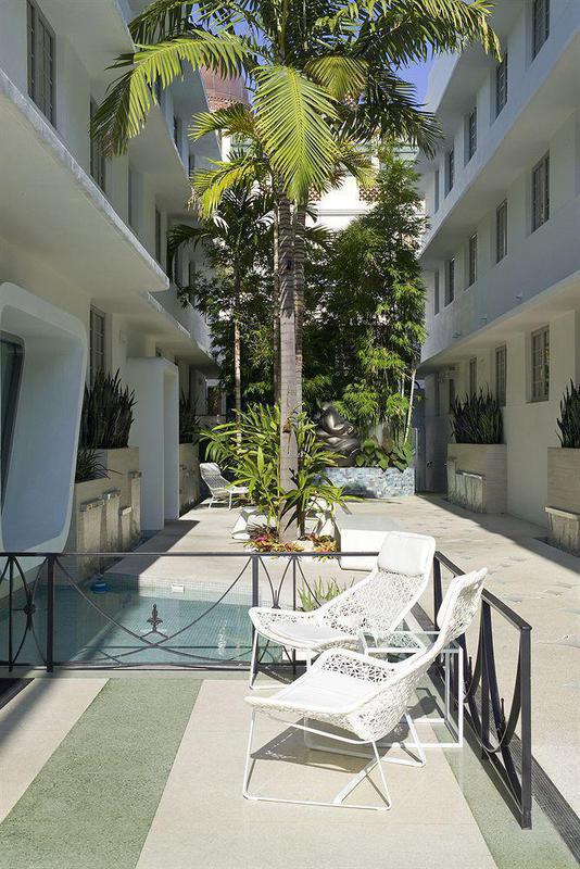 Tudor Hotel & Suites Miami Beach Exterior photo