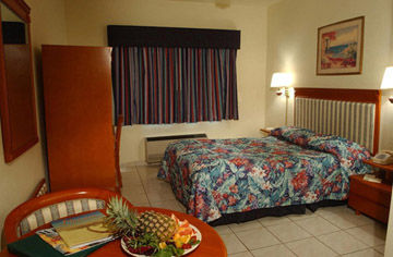 Tudor Hotel & Suites Miami Beach Exterior photo
