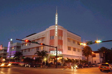 Tudor Hotel & Suites Miami Beach Exterior photo